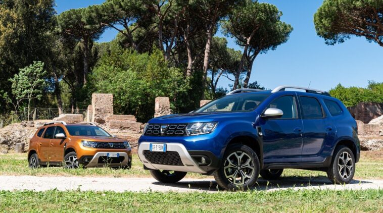 Dacia Duster  GPL  2022 Prova su strada prezzo interni 