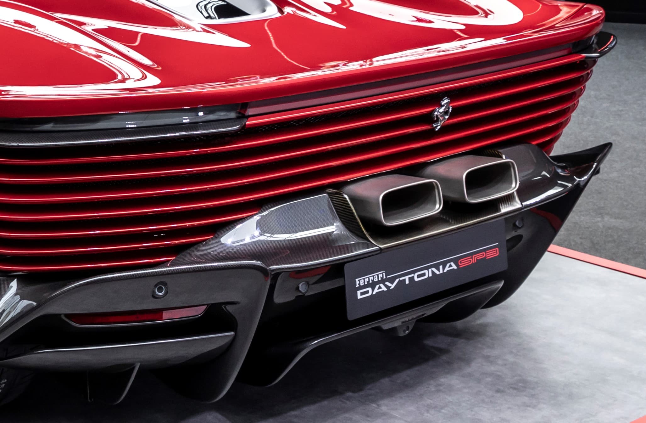 Ferrari Daytona SP3 dettaglio scarico